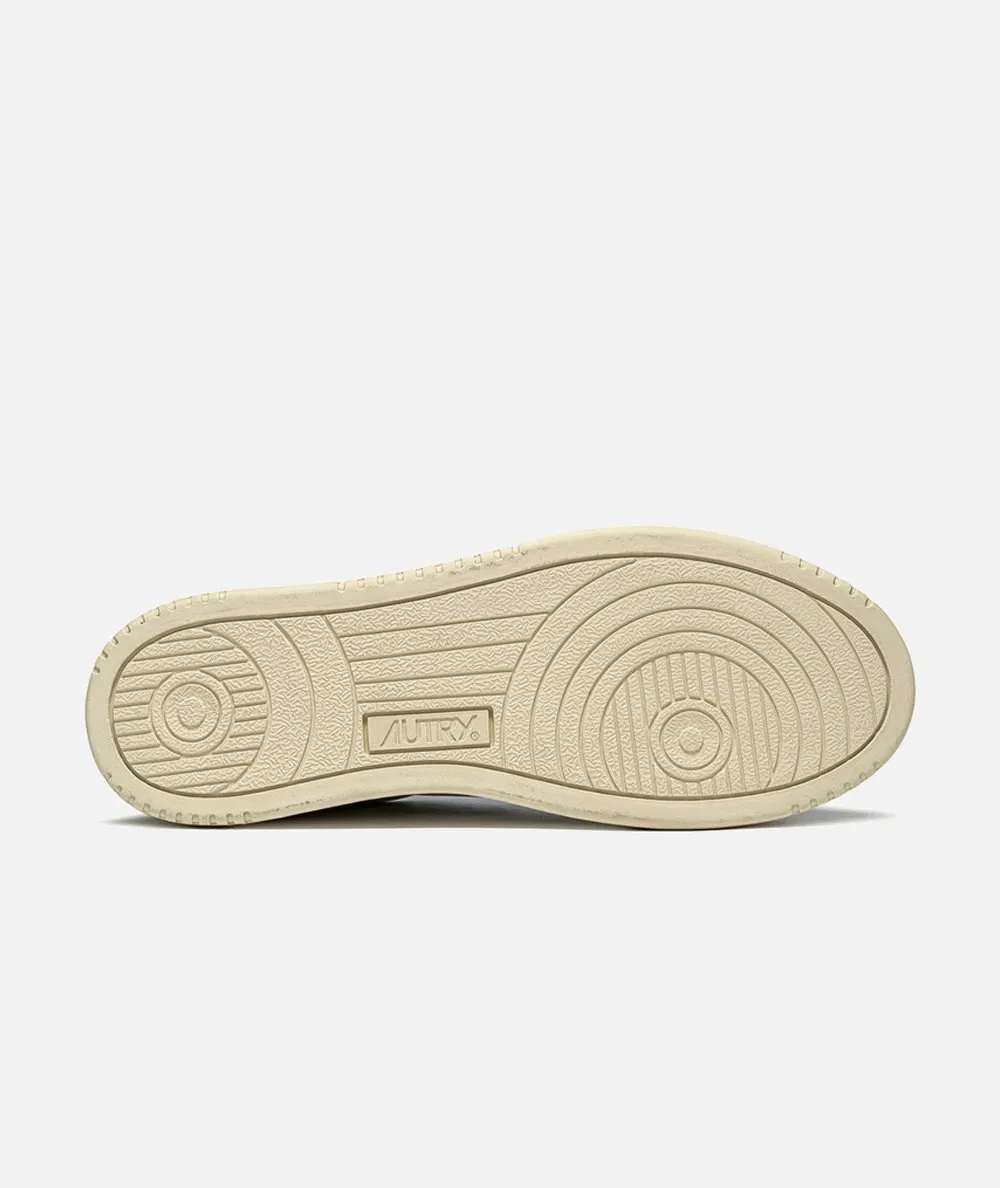 AUTRY DONNA--Medalist Low sneakers in leather