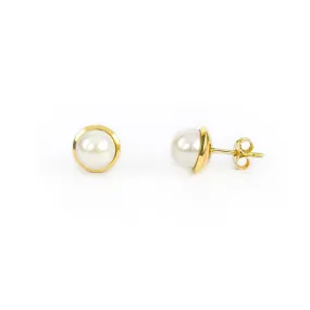 Orecchini con perla 7 mm su montatura lucida in oro giallo